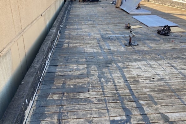 Commercial Roof Installation And Repair Services Commercial Roof Installation and Repair Services