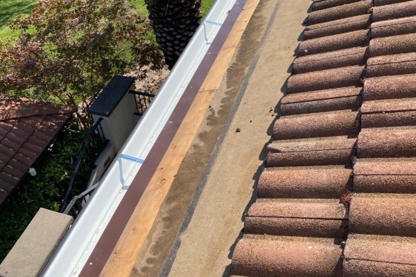 Roof And Gutter Installation Services Roof and Gutter Installation Services